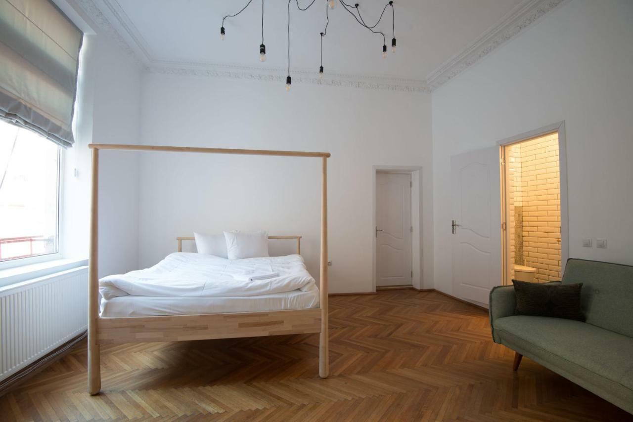 George Enescu Suites Bucarest Esterno foto