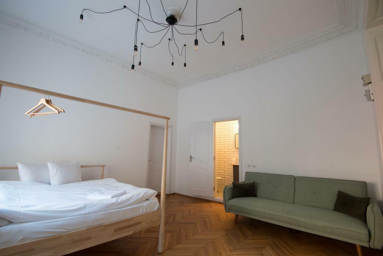 George Enescu Suites Bucarest Esterno foto